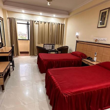 Hotel Sriyash Regency ภาคัลปูร์ ภายนอก รูปภาพ