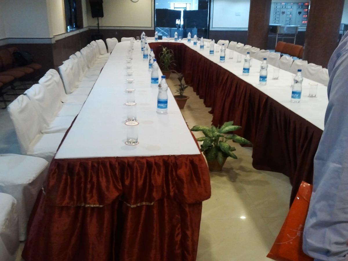 Hotel Sriyash Regency ภาคัลปูร์ ภายนอก รูปภาพ